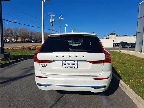 Used 2023 Volvo XC60 T8 Plus w/ Protection Package Premier image 6
