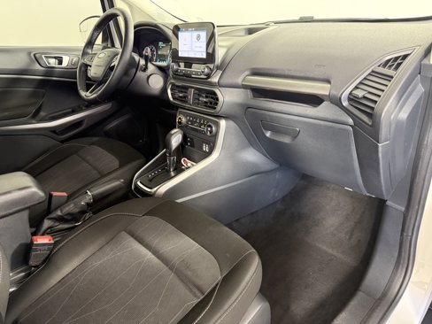 Certified 2018 Ford EcoSport SE image 9