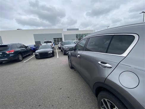 Used 2018 Kia Sportage EX image 6