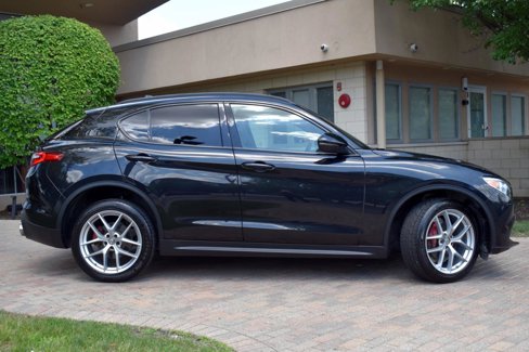 Used 2018 Alfa Romeo Stelvio Ti Sport image 14