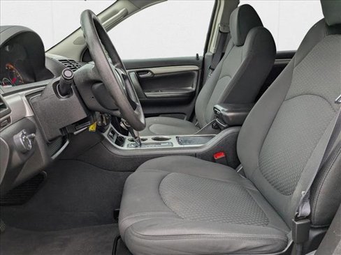 Used 2009 Saturn Outlook XE image 15