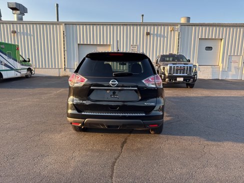 Used 2016 Nissan Rogue SV w/ SV Premium Package image 7