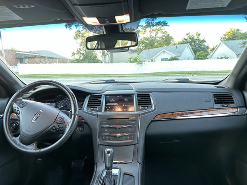 Used 2016 Lincoln MKS image 14