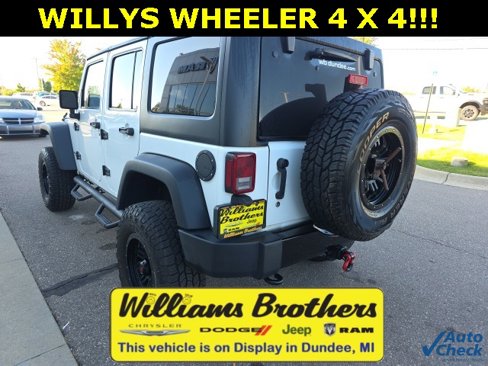 Used 2017 Jeep Wrangler Unlimited Sport image 8