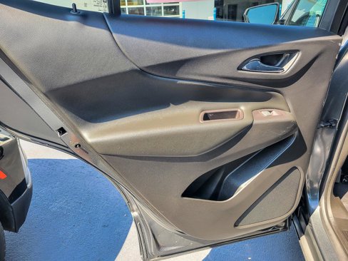 Used 2021 Chevrolet Equinox LT image 18