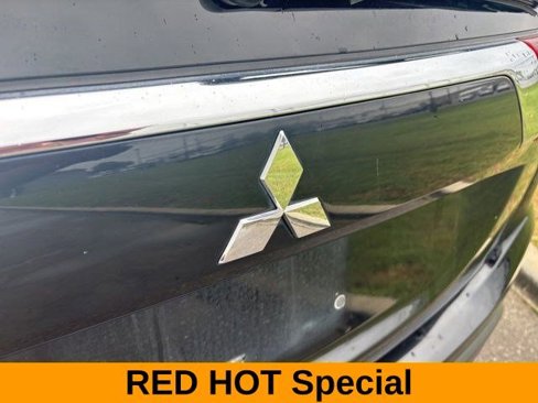 Used 2020 Mitsubishi Outlander ES image 46