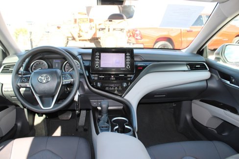 Used 2024 Toyota Camry LE image 24