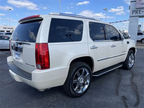 Used 2009 Cadillac Escalade AWD image 5