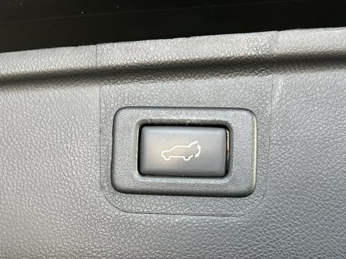 Used 2019 Subaru Outback 2.5i Limited w/ Popular Package #2 image 15