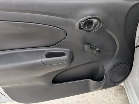 Used 2015 Nissan Versa S image 22