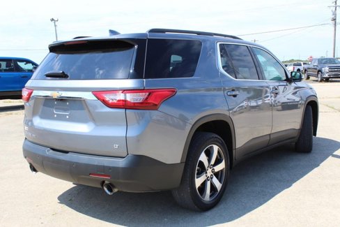 Used 2020 Chevrolet Traverse LT w/ LT Premium Package image 4