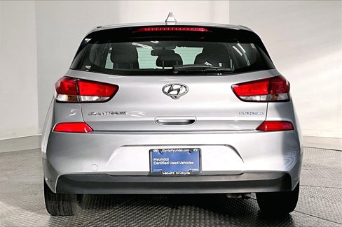 Certified 2020 Hyundai Elantra GT image 4