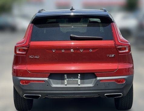 Used 2020 Volvo XC40 T5 R-Design w/ Protection Package image 4