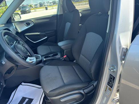 Used 2021 Kia Soul LX image 18