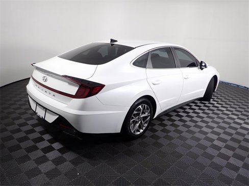 Used 2021 Hyundai Sonata SEL image 16