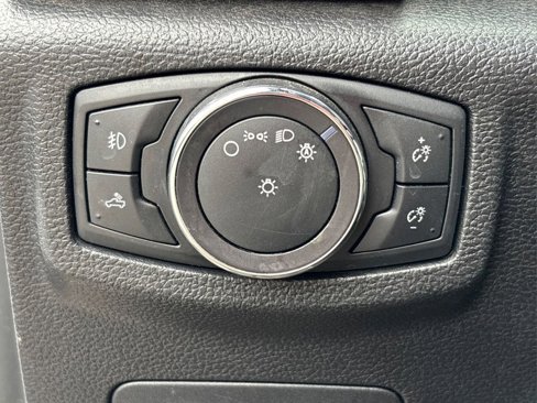 Used 2018 Ford F150 Lariat image 23