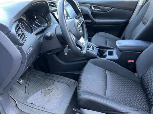 Used 2017 Nissan Rogue S w/ S Appearance Package image 12