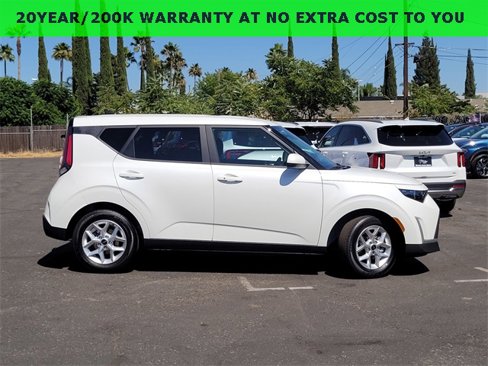 New 2025 Kia Soul S image 3
