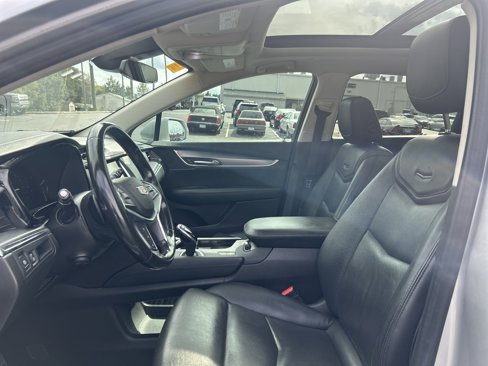 Used 2019 Cadillac XT5 Premium Luxury image 10