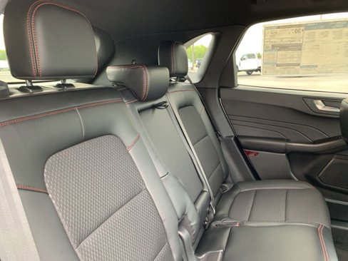New 2025 Ford Escape ST-Line w/ Tech Pack #1 image 18