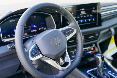 New 2025 Volkswagen Jetta S image 9