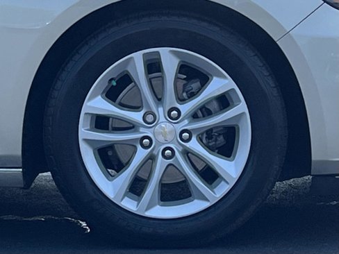 Used 2016 Chevrolet Malibu LT image 25