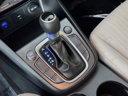 Certified 2022 Hyundai Kona SEL image 17