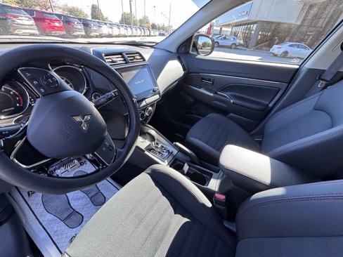 New 2024 Mitsubishi Outlander Sport SE image 10