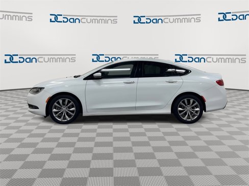 Used 2016 Chrysler 200 S image 5