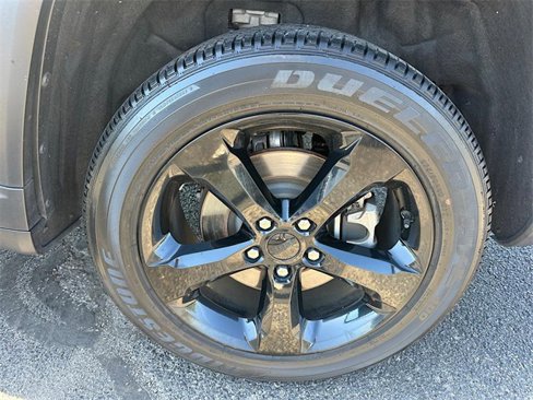 Used 2023 Jeep Grand Cherokee L Laredo image 26