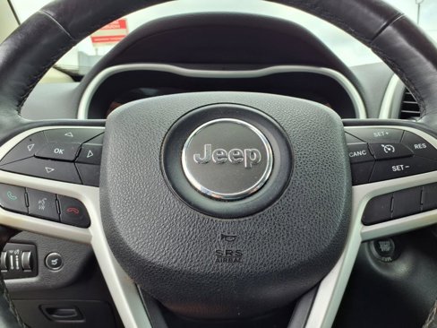 Used 2017 Jeep Cherokee Trailhawk w/ Comfort & Convenience Group image 15