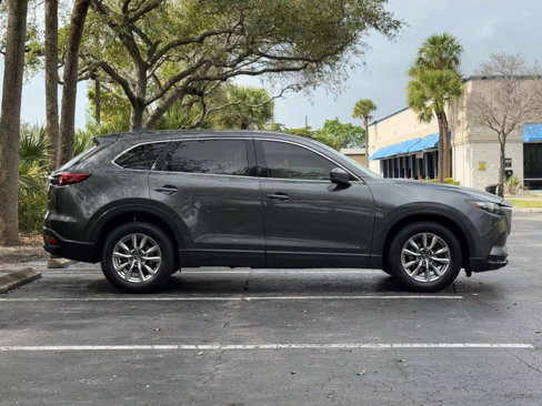 Used 2018 MAZDA CX-9 Touring image 4