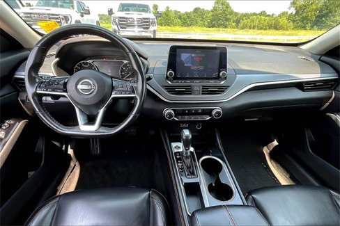 Used 2023 Nissan Altima 2.5 SR image 7