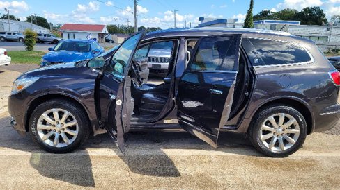 Used 2017 Buick Enclave Premium w/ Experience Buick Package image 20