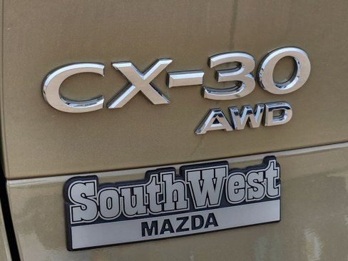 New 2025 MAZDA CX-30 Carbon image 9