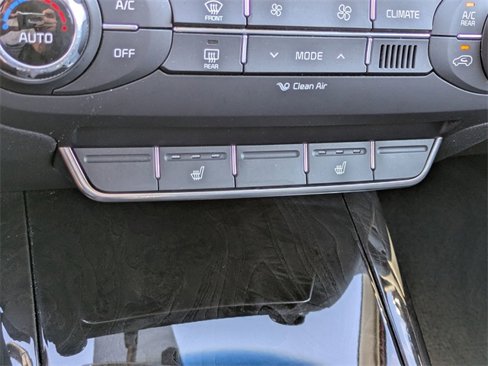 Used 2017 Kia Sorento EX image 24