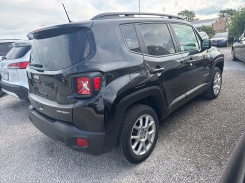 Used 2020 Jeep Renegade Sport w/ Sport Appearance Group image 4
