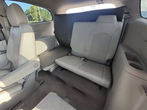 Used 2016 Buick Enclave Leather image 17