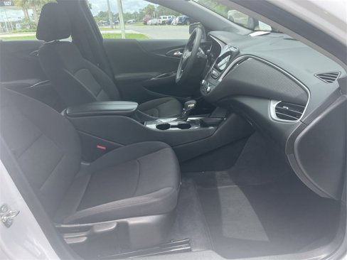 Used 2023 Chevrolet Malibu LT image 24