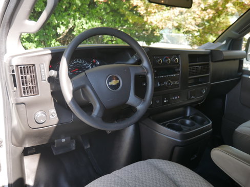 Used 2018 Chevrolet Express 2500 image 4