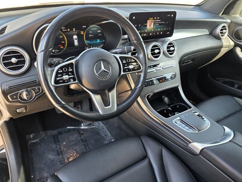 Used 2022 Mercedes-Benz GLC 300 4MATIC image 4