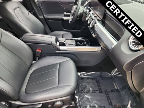 Used 2022 Mercedes-Benz GLB 250 image 3
