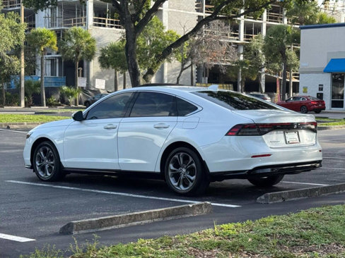 Used 2023 Honda Accord EX-L image 4