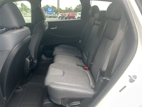 Used 2023 Hyundai Santa Fe SE image 28