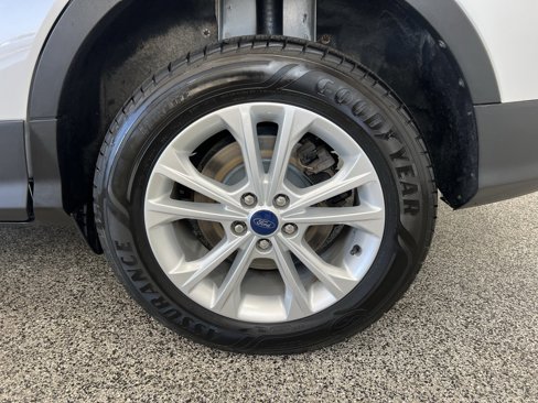 Used 2018 Ford Escape SE image 22