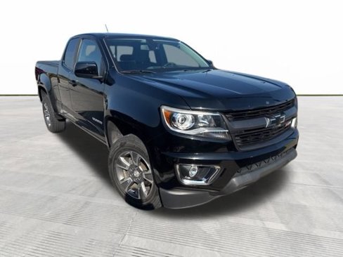 Used 2018 Chevrolet Colorado Z71 image 2