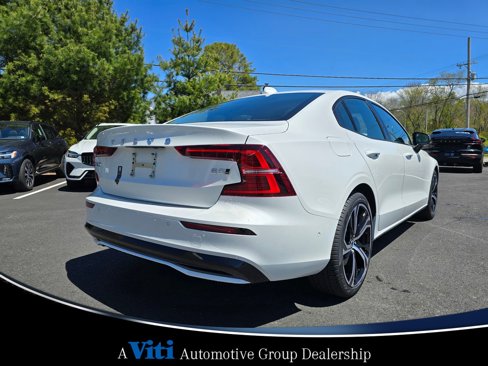Used 2024 Volvo S60 B5 Plus w/ Climate Package image 8