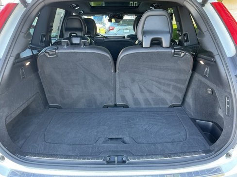 Used 2017 Volvo XC90 T8 R-Design w/ Vision Package image 20