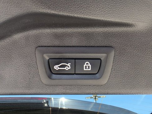 Used 2022 BMW X5 xDrive45e w/ M Sport Package image 30