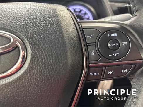 Used 2021 Toyota Camry SE w/ Carpet Mat Package (TMS) image 18